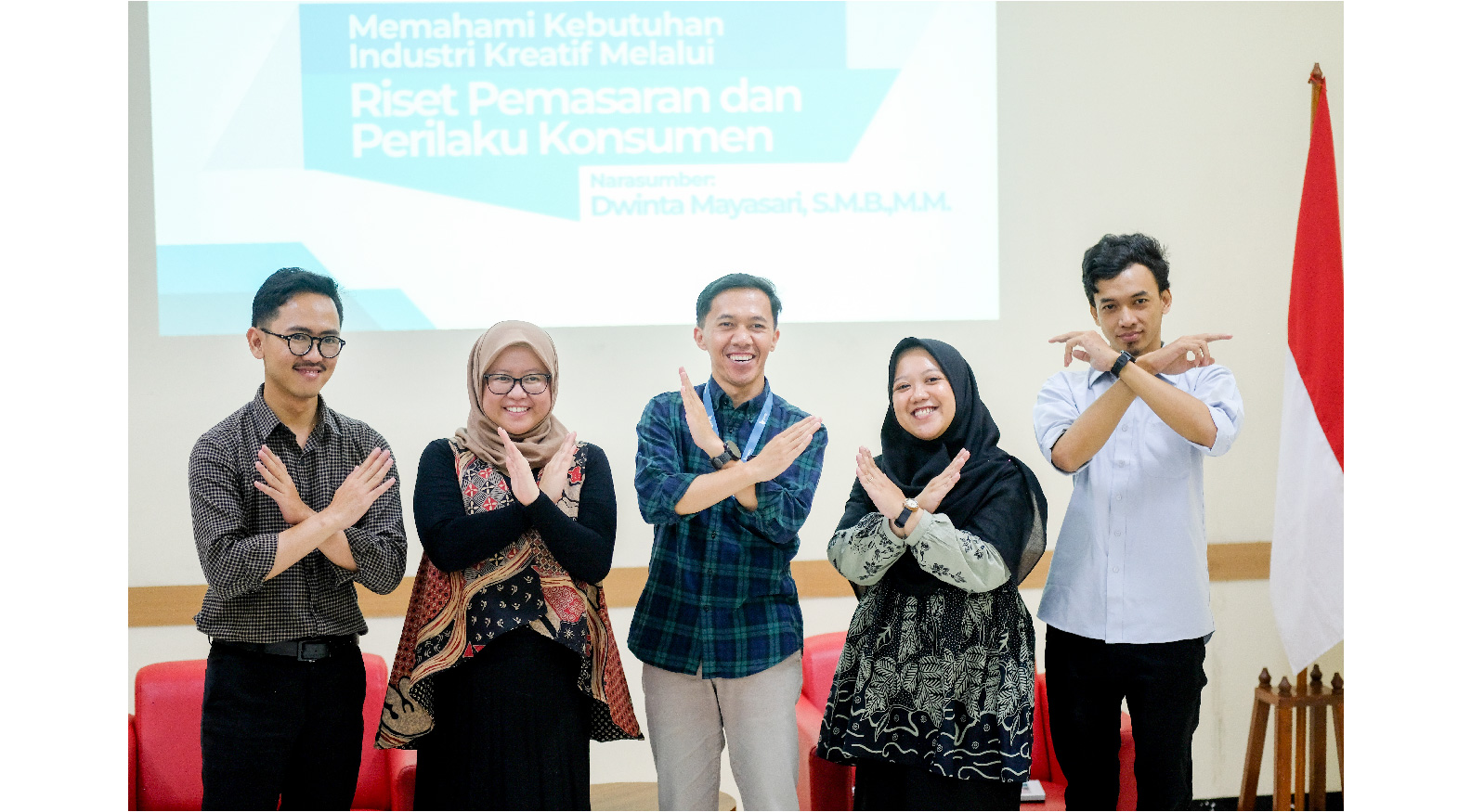 Gambar Ketiga