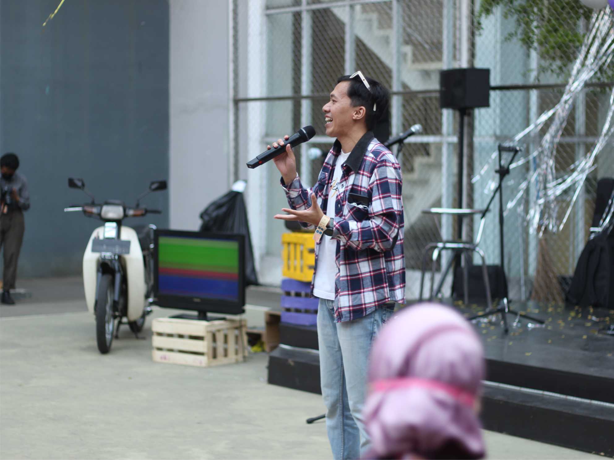 Gambar Ketiga